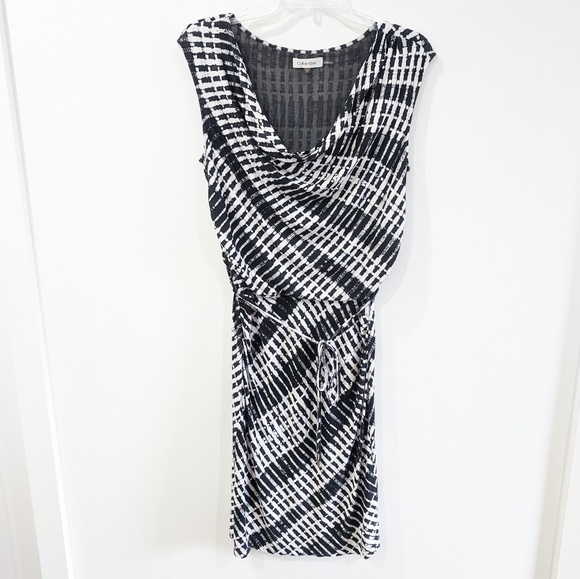 Calvin Klein Dresses & Skirts - Calvin Klein Black and White Geometric Blouson S